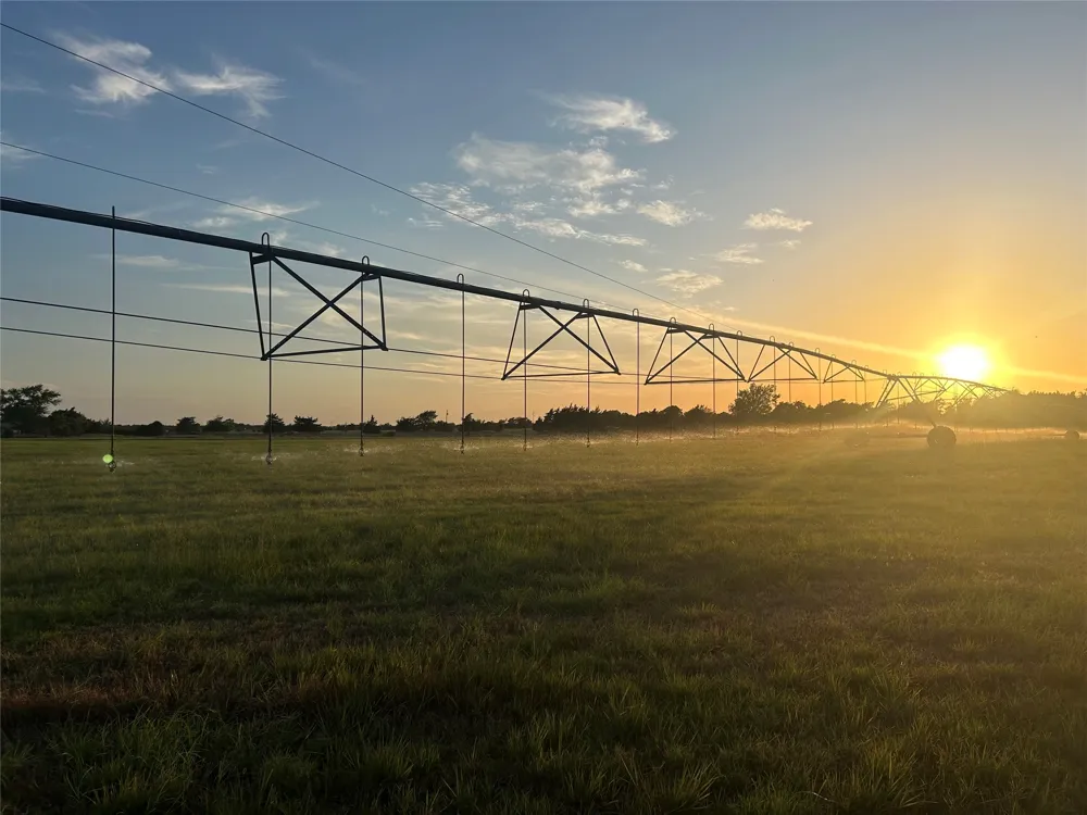 4732 W US Highway 79 Franklin, TX 77856