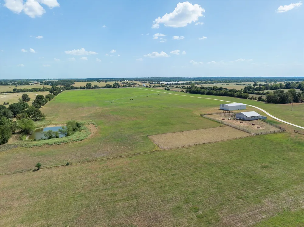 4732 W US Highway 79 Franklin, TX 77856