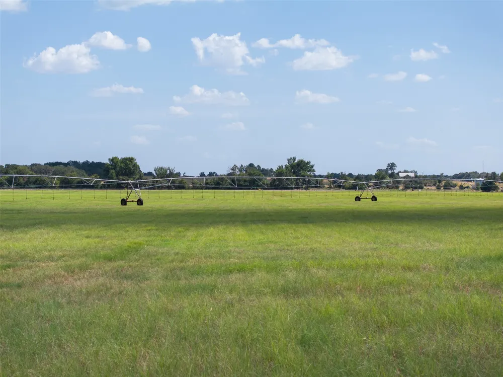 4732 W US Highway 79 Franklin, TX 77856