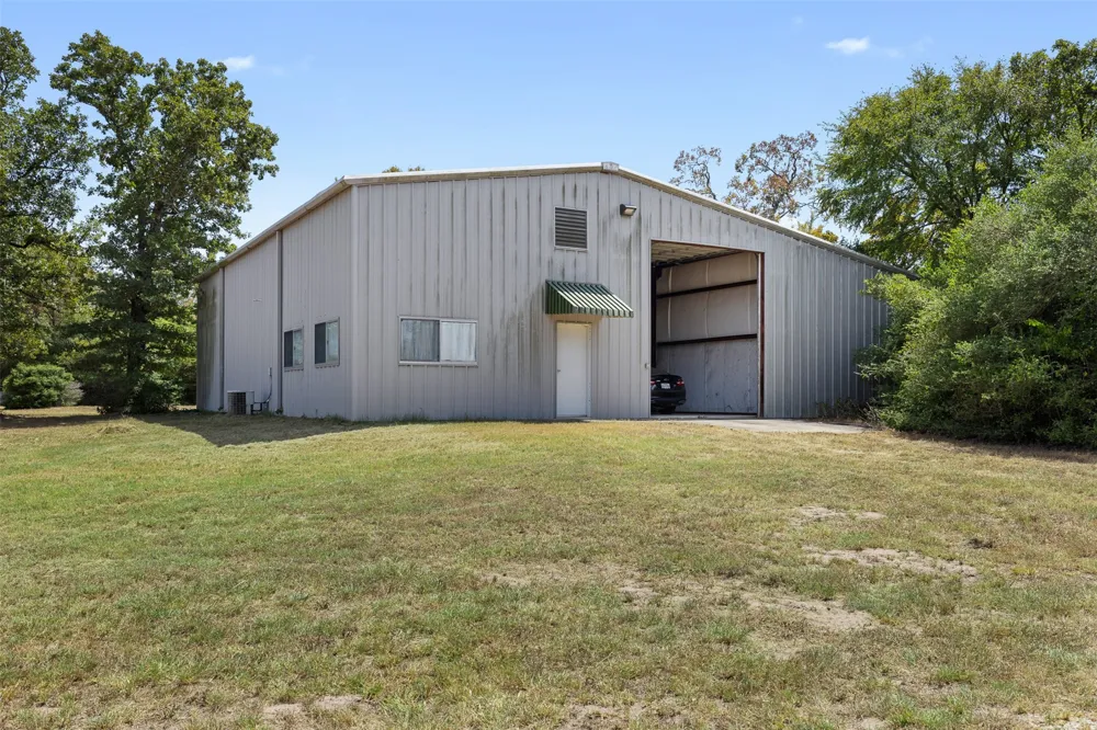 4732 W US Highway 79 Franklin, TX 77856