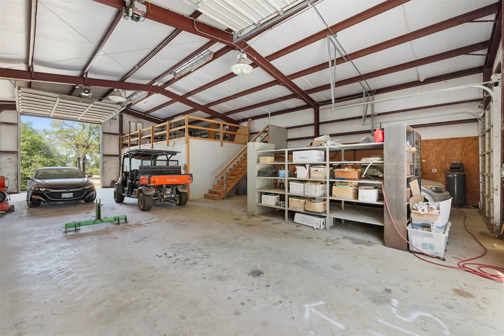 4732 W US Highway 79 Franklin, TX 77856