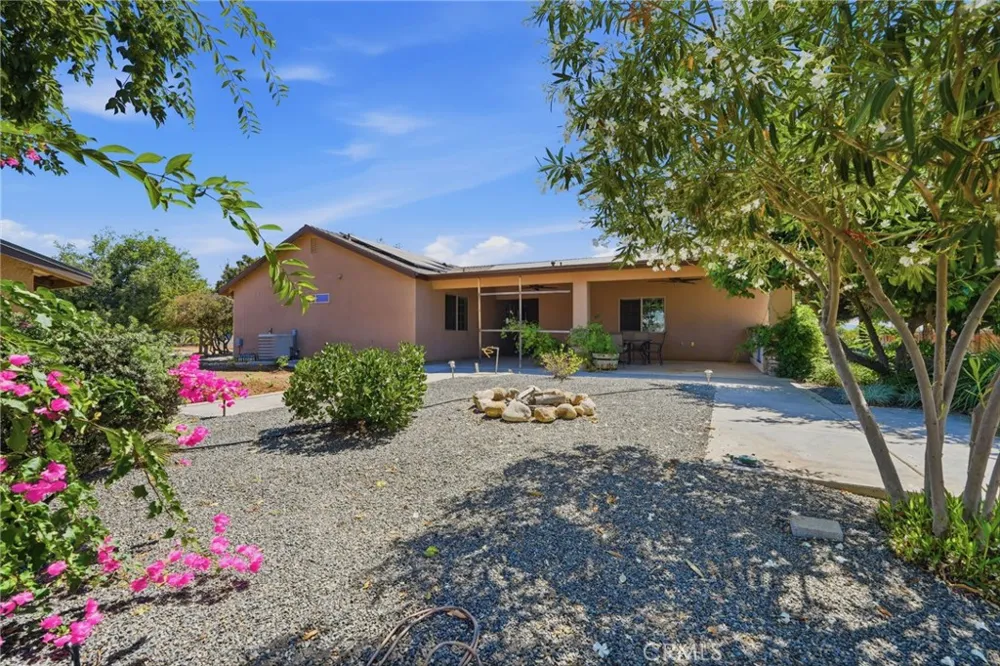 597 Crawford Porterville, CA 93257