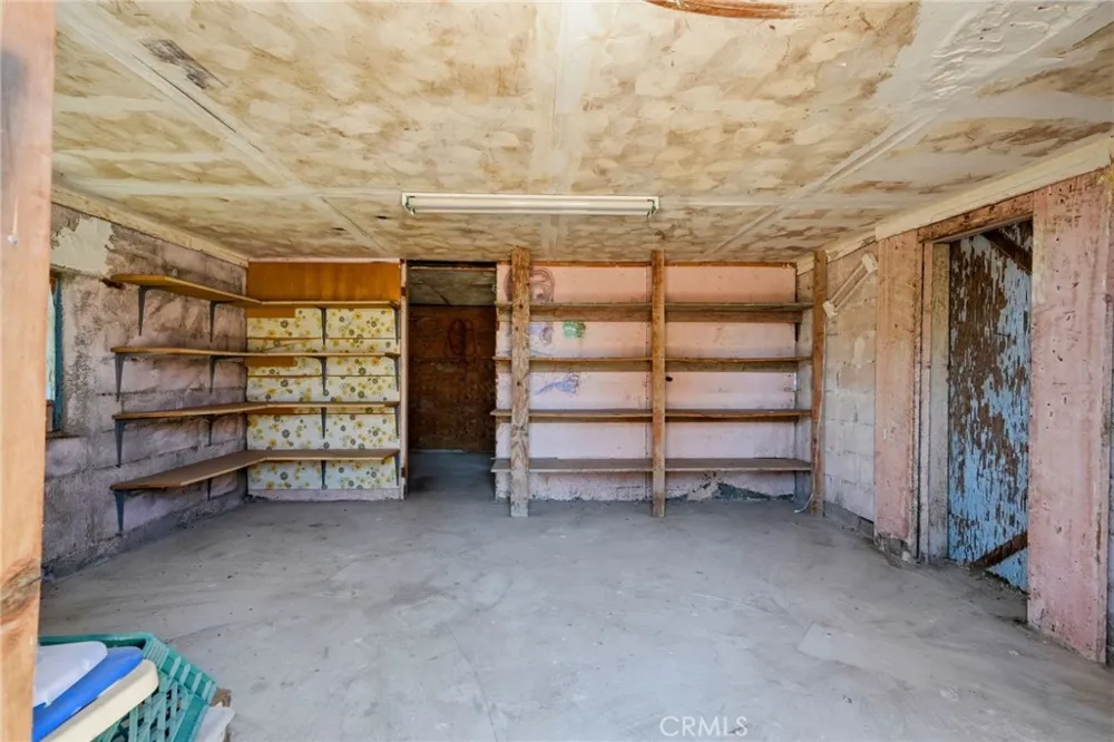 597 Crawford Porterville, CA 93257