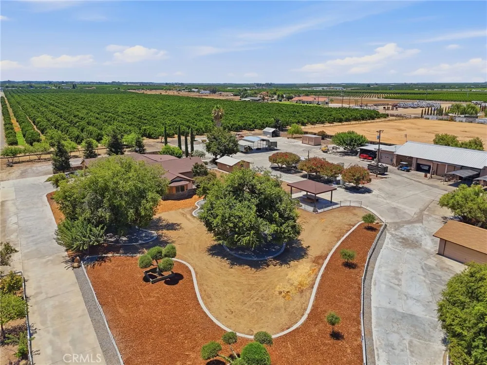 597 Crawford Porterville, CA 93257