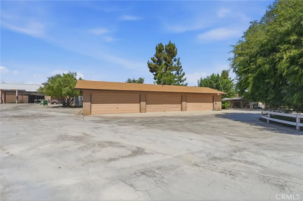 597 Crawford Porterville, CA 93257