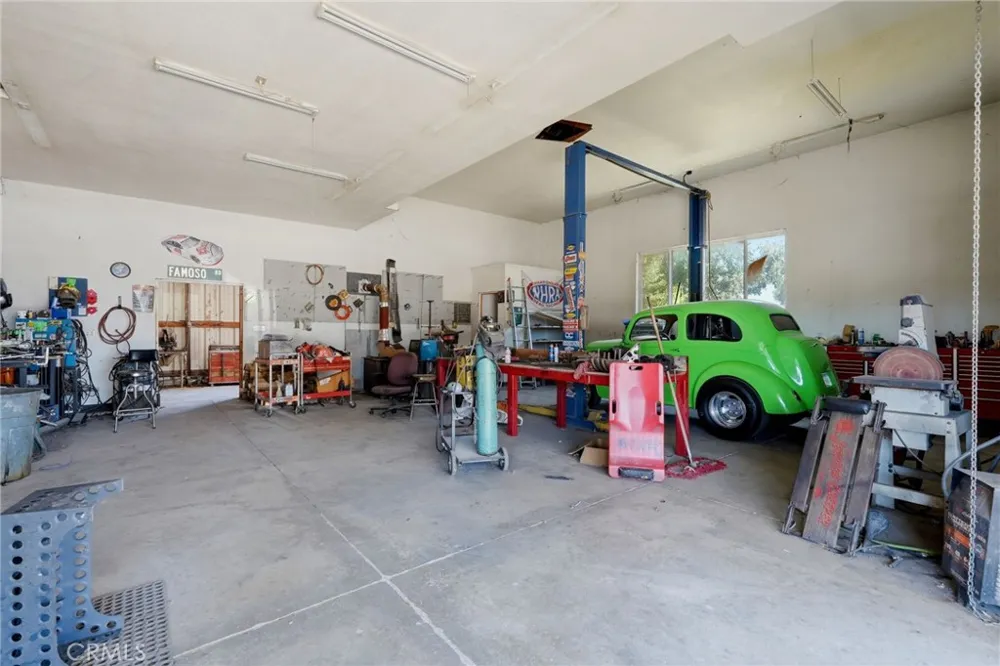 597 Crawford Porterville, CA 93257