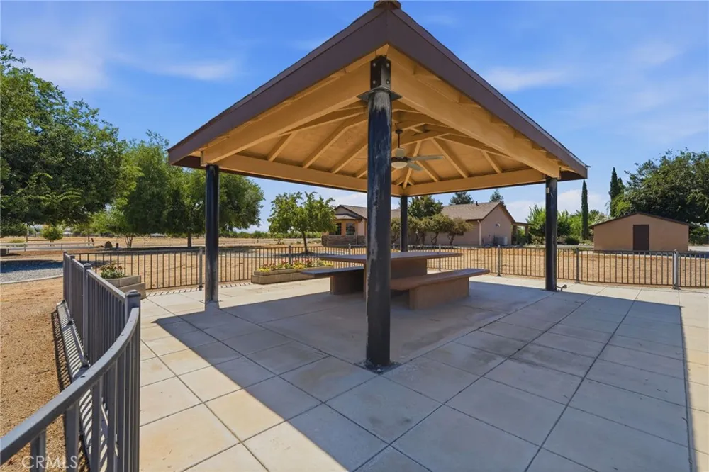 597 Crawford Porterville, CA 93257
