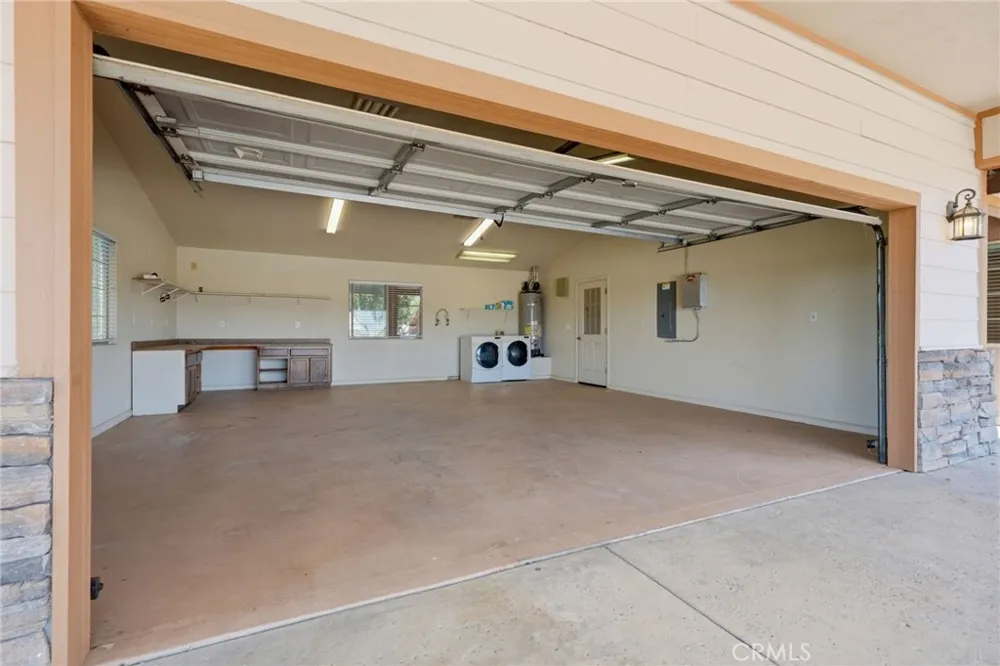 597 Crawford Porterville, CA 93257