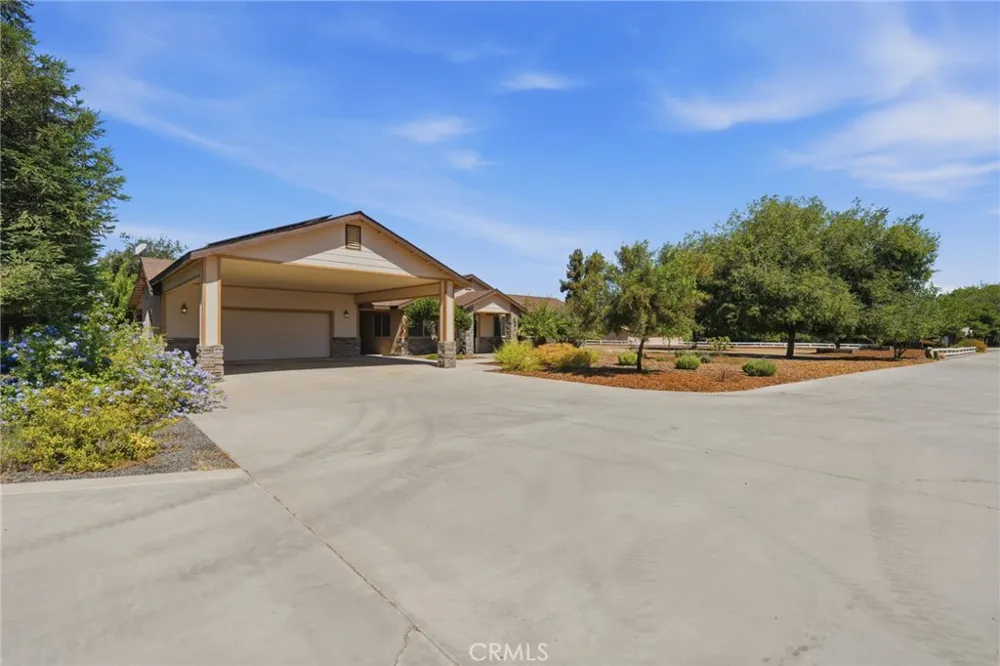597 Crawford Porterville, CA 93257