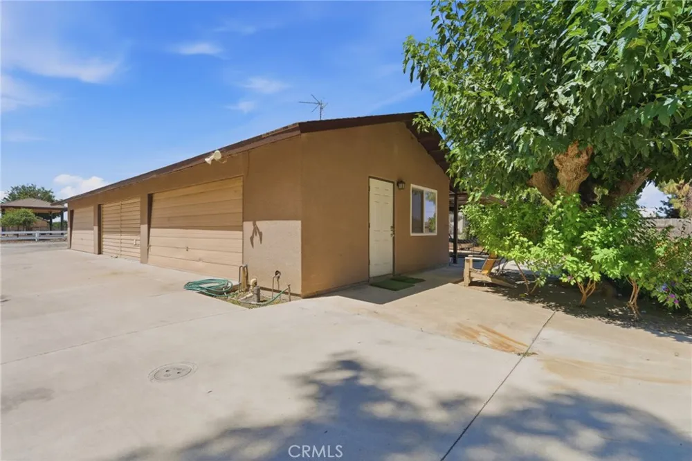 597 Crawford Porterville, CA 93257