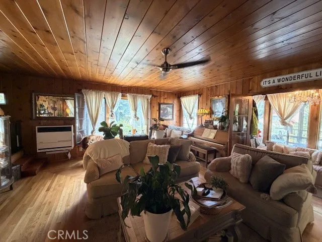 9544 Snow Drift Forest Falls, CA 92339