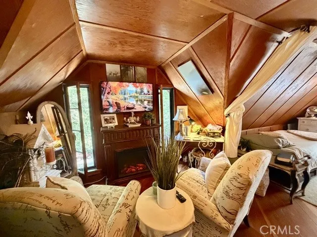 9544 Snow Drift Forest Falls, CA 92339