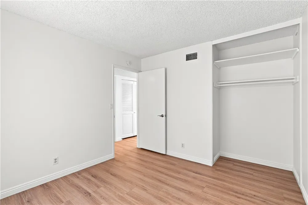 2354 Collier Court Simi Valley, CA 93065