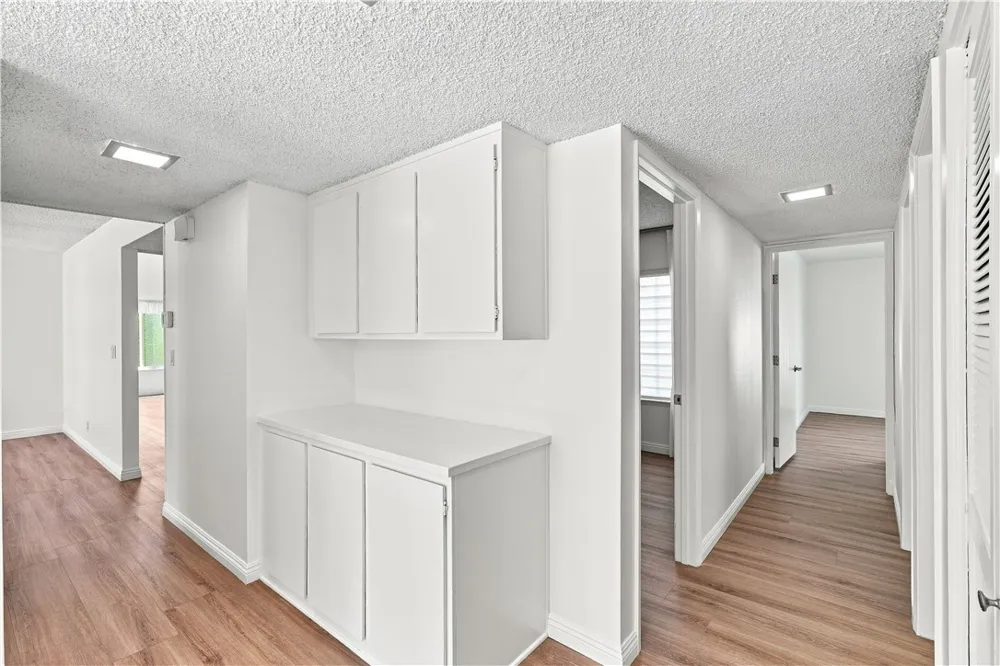 2354 Collier Court Simi Valley, CA 93065
