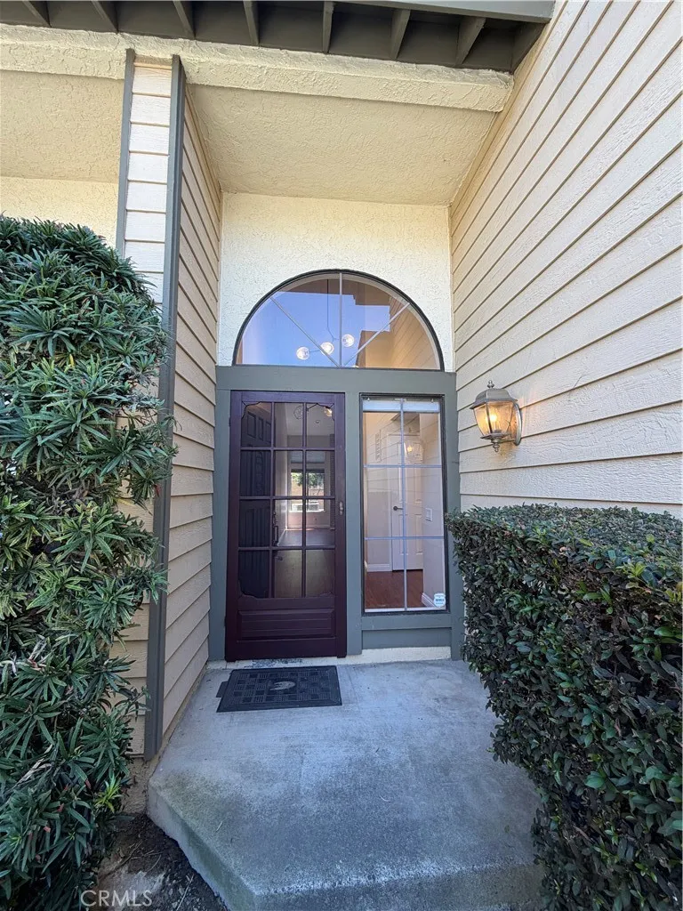 18170 Rustic Court Fountain Valley, CA 92708