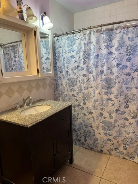 11571 Palmwood Dr. Garden Grove, CA 92840