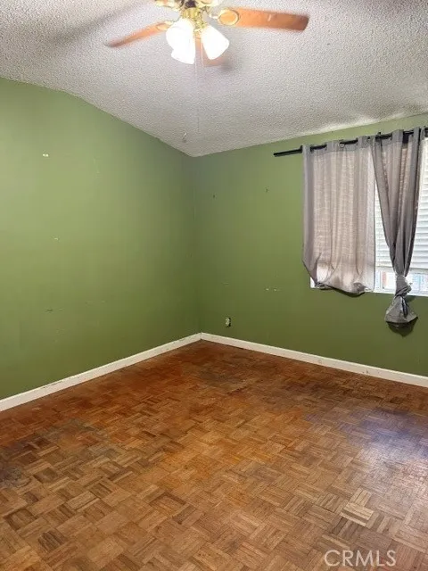 11571 Palmwood Dr. Garden Grove, CA 92840