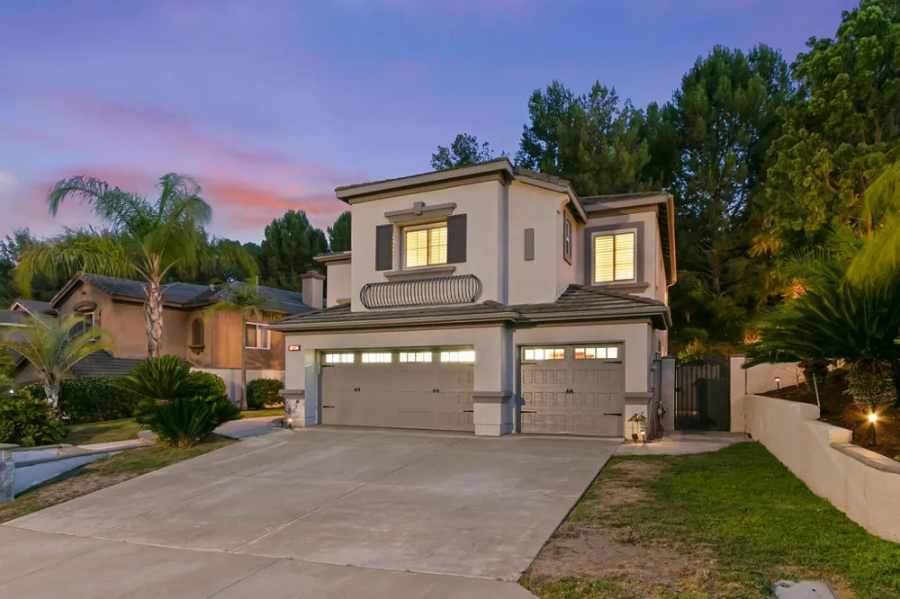 8784 E Banner Ridge Drive Anaheim Hills, CA 92808