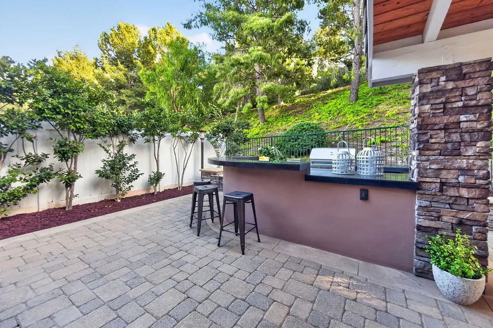 8784 E Banner Ridge Drive Anaheim Hills, CA 92808