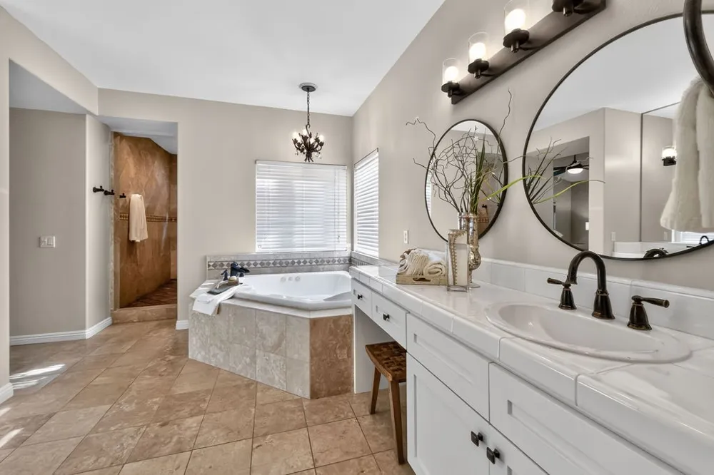 8784 E Banner Ridge Drive Anaheim Hills, CA 92808
