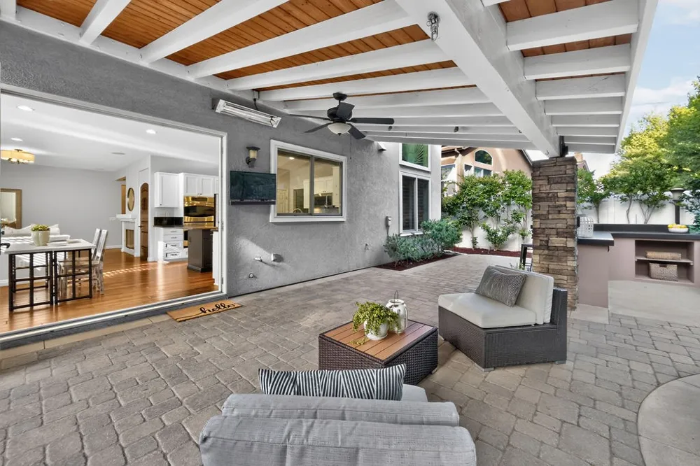 8784 E Banner Ridge Drive Anaheim Hills, CA 92808