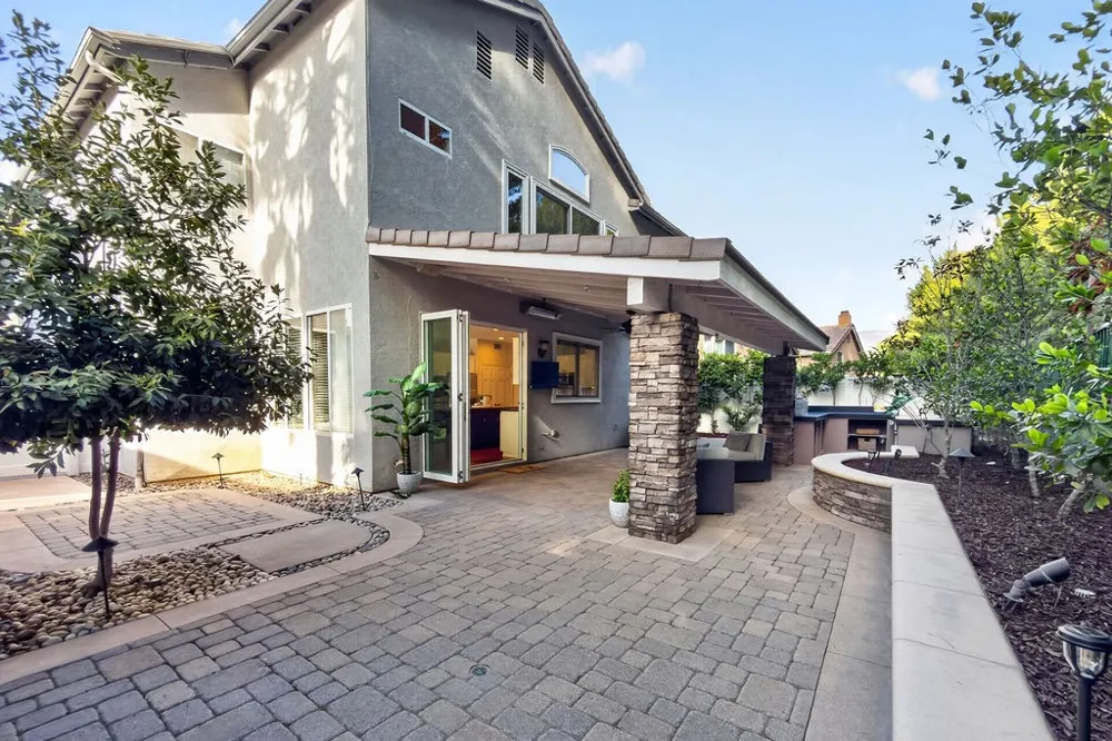 8784 E Banner Ridge Drive Anaheim Hills, CA 92808