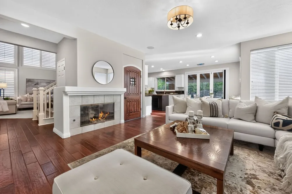 8784 E Banner Ridge Drive Anaheim Hills, CA 92808