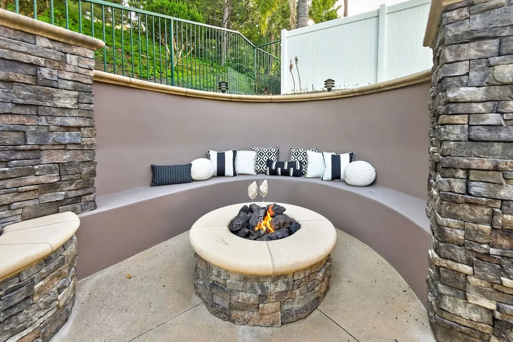 8784 E Banner Ridge Drive Anaheim Hills, CA 92808