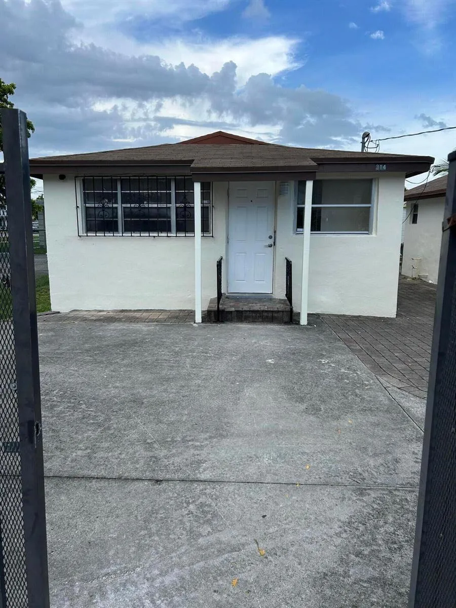 314 NW 5TH STREET NW #1-3 Hallandale Beach, FL 33009