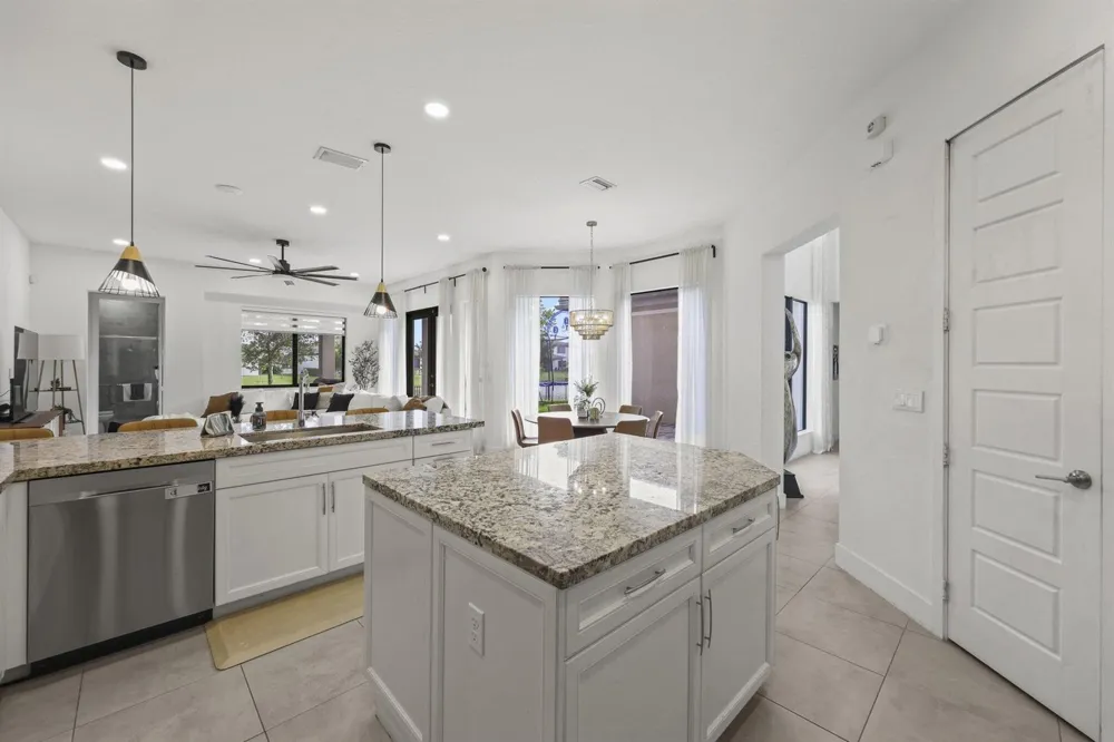 10432 LAGO VISTA CIRCLE Parkland, FL 33076