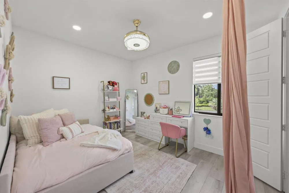 10432 LAGO VISTA CIRCLE Parkland, FL 33076