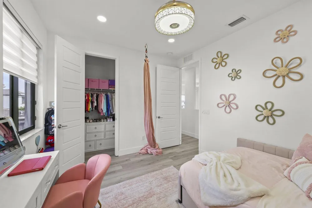 10432 LAGO VISTA CIRCLE Parkland, FL 33076