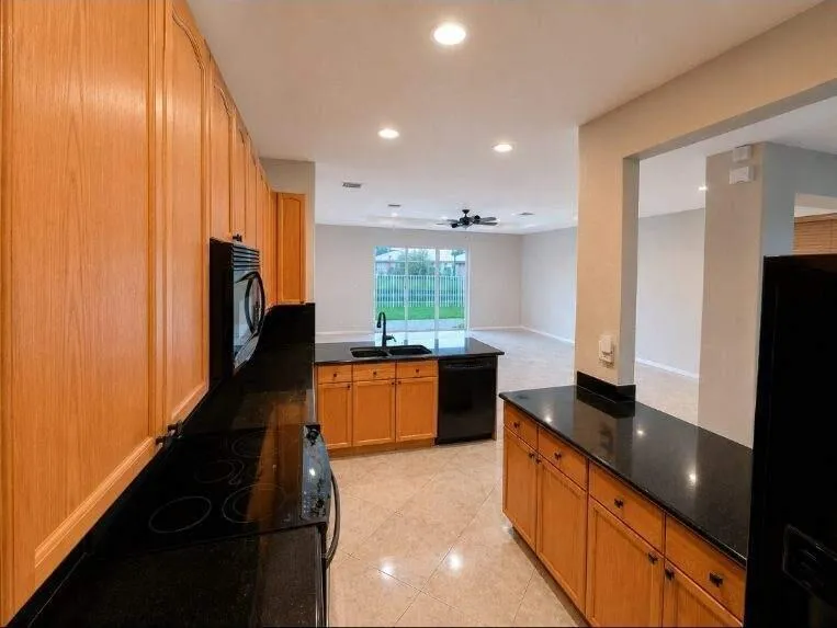 5292 Sancerre Circle Lake Worth, FL 33463