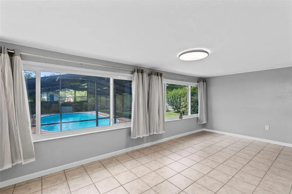 828 OVERHILL ROAD Deland, FL 32720