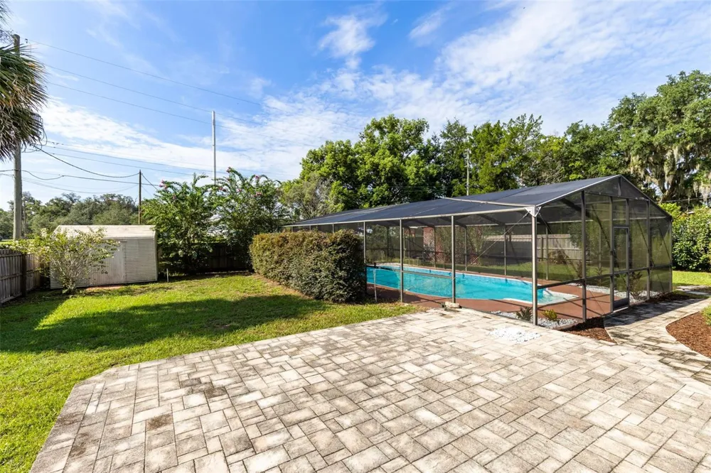 828 OVERHILL ROAD Deland, FL 32720