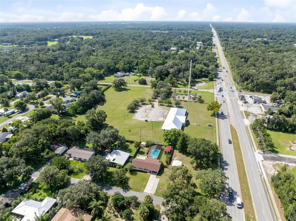 828 OVERHILL ROAD Deland, FL 32720
