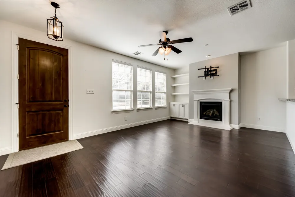 5745 Headquarters Drive Plano, TX 75024