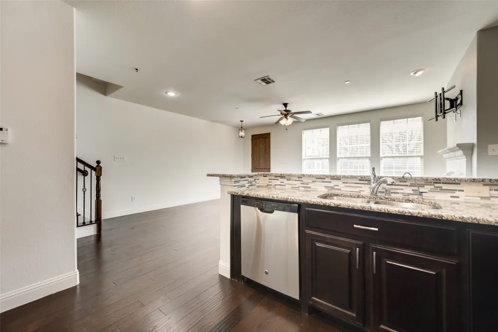5745 Headquarters Drive Plano, TX 75024