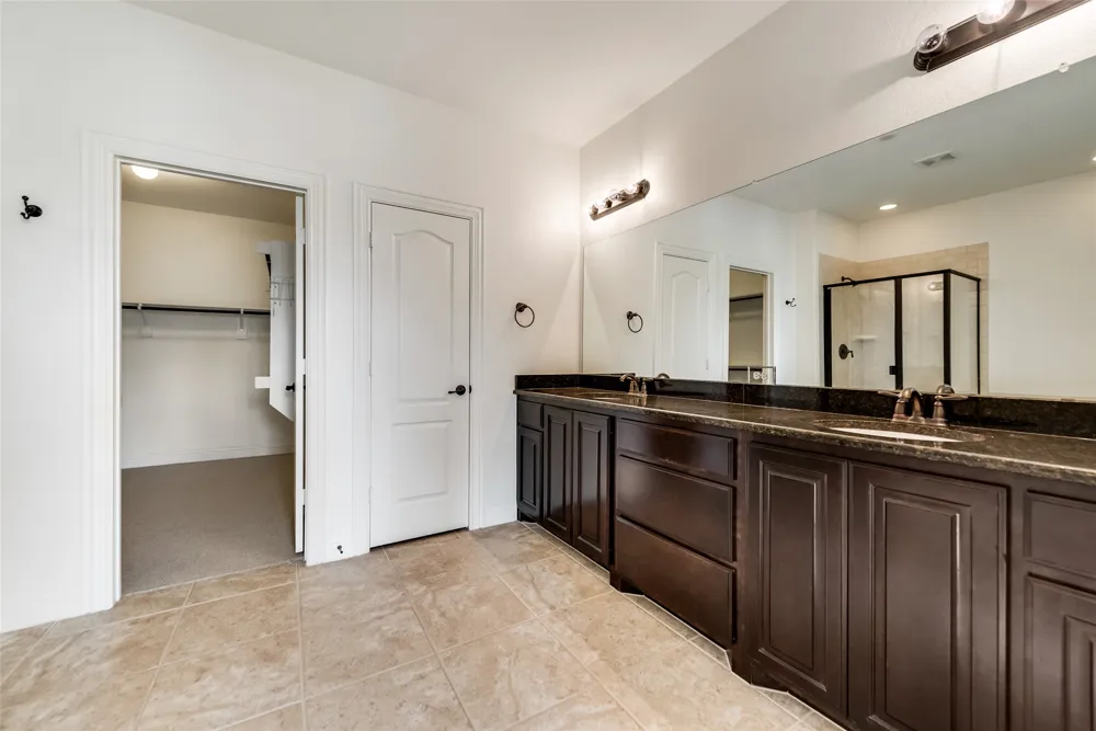 5745 Headquarters Drive Plano, TX 75024