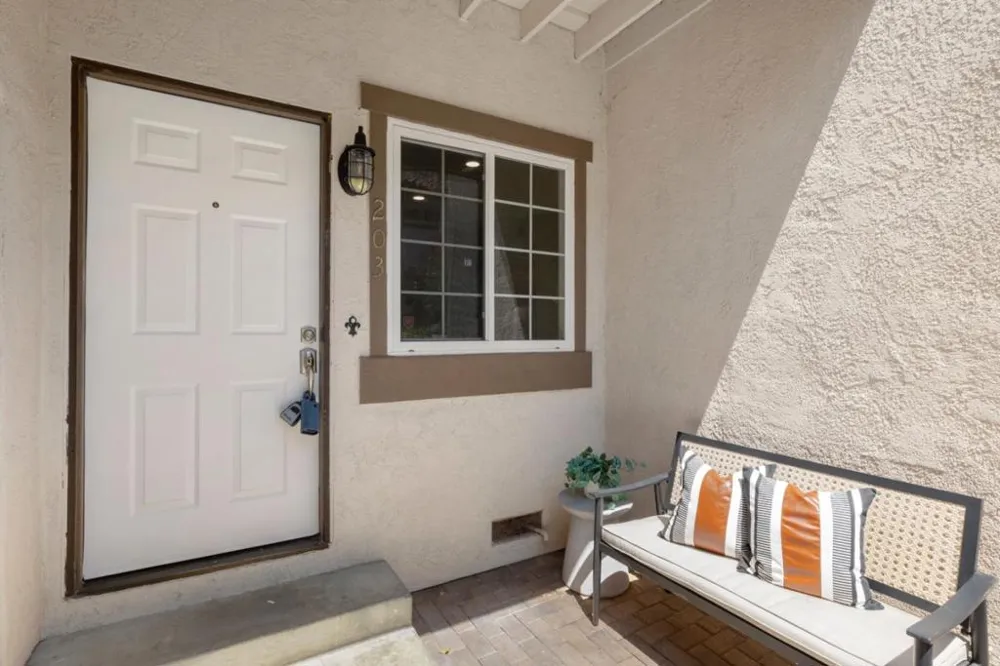 977 Warburton Avenue #203 Santa Clara, CA 95050