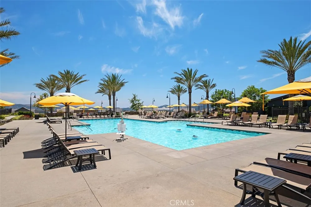 31 Promesa Avenue Rancho Mission Viejo, CA 92694