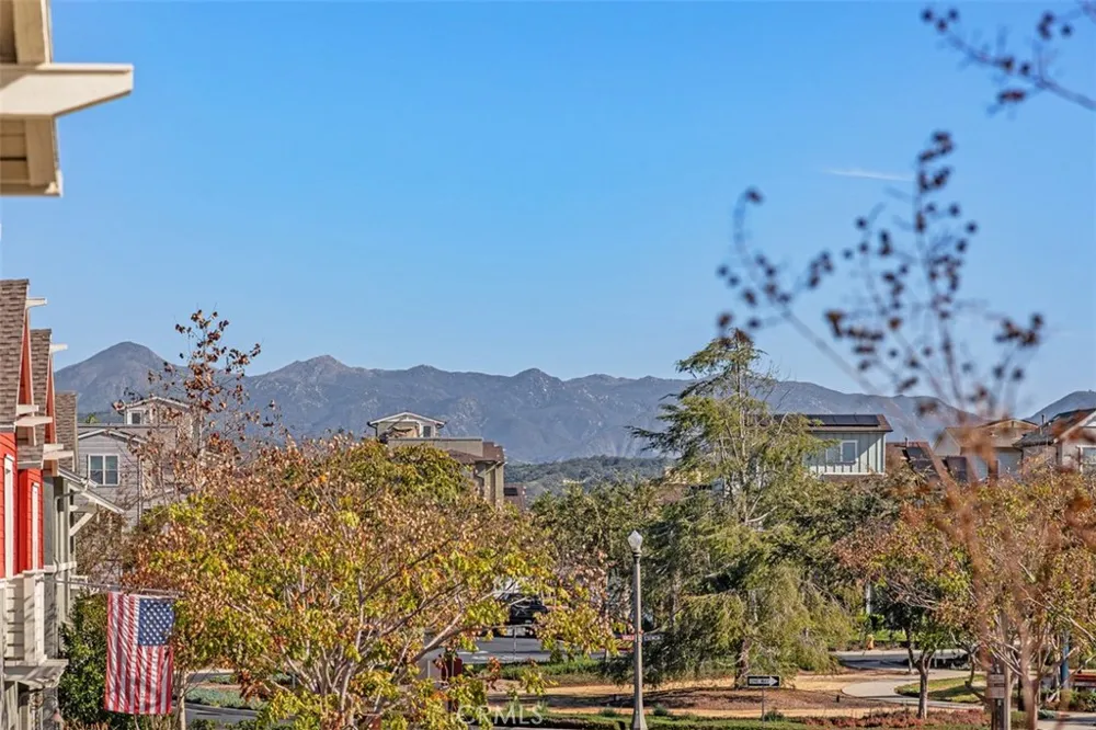 31 Promesa Avenue Rancho Mission Viejo, CA 92694