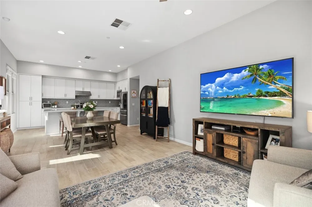 31 Promesa Avenue Rancho Mission Viejo, CA 92694