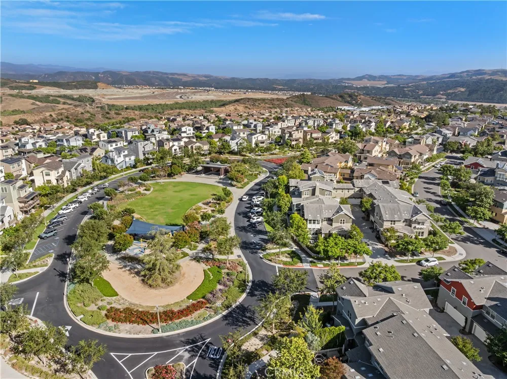 31 Promesa Avenue Rancho Mission Viejo, CA 92694