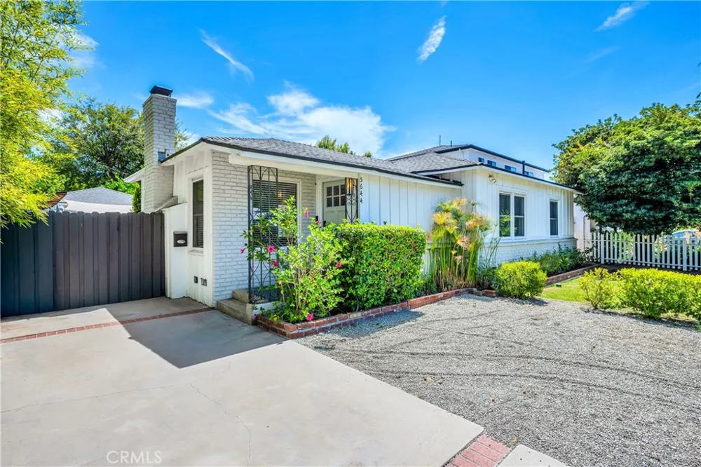 5644 Tobias Avenue Sherman Oaks, CA 91411