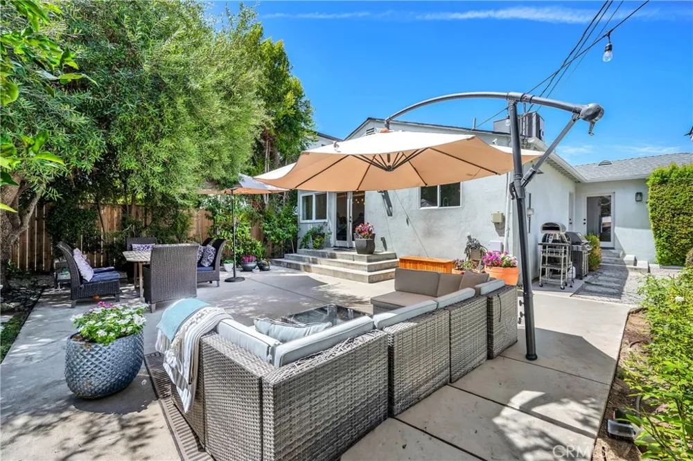 5644 Tobias Avenue Sherman Oaks, CA 91411