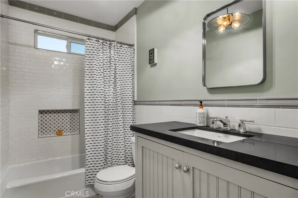 5644 Tobias Avenue Sherman Oaks, CA 91411