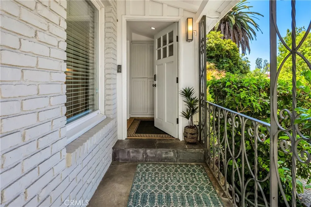5644 Tobias Avenue Sherman Oaks, CA 91411
