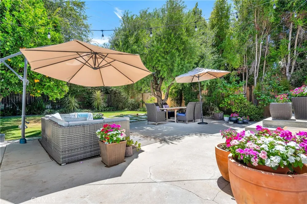 5644 Tobias Avenue Sherman Oaks, CA 91411