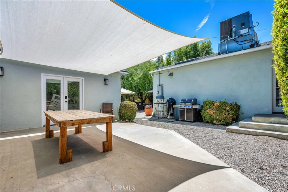 5644 Tobias Avenue Sherman Oaks, CA 91411